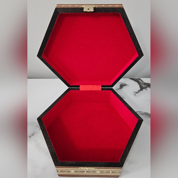 Wooden Mosaic Hexagonal Marquetry Jewelry Box From Spain- NWOT - Picture 3 of 11